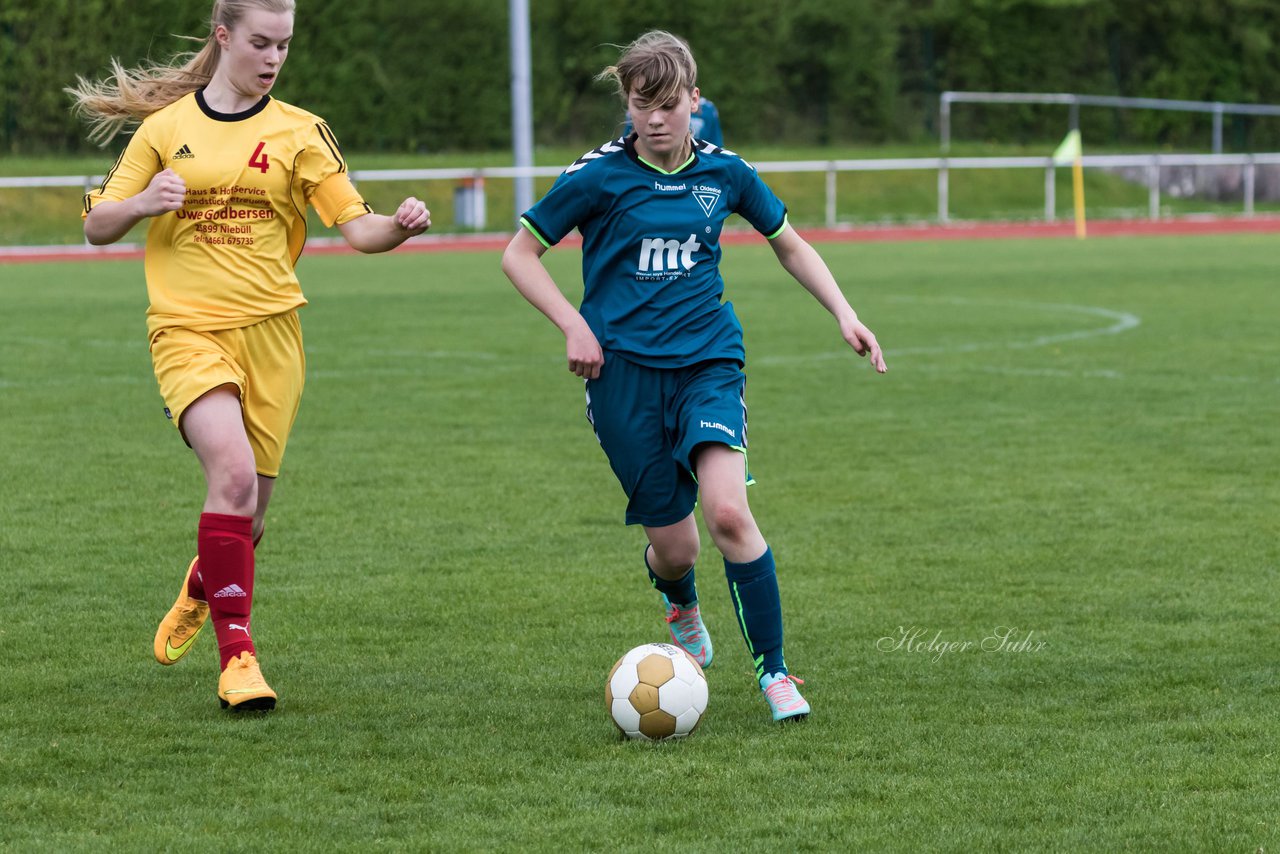 Bild 247 - B-Juniorinnen VfL Oldesloe - JSG Sdtondern : Ergebnis: 2:0